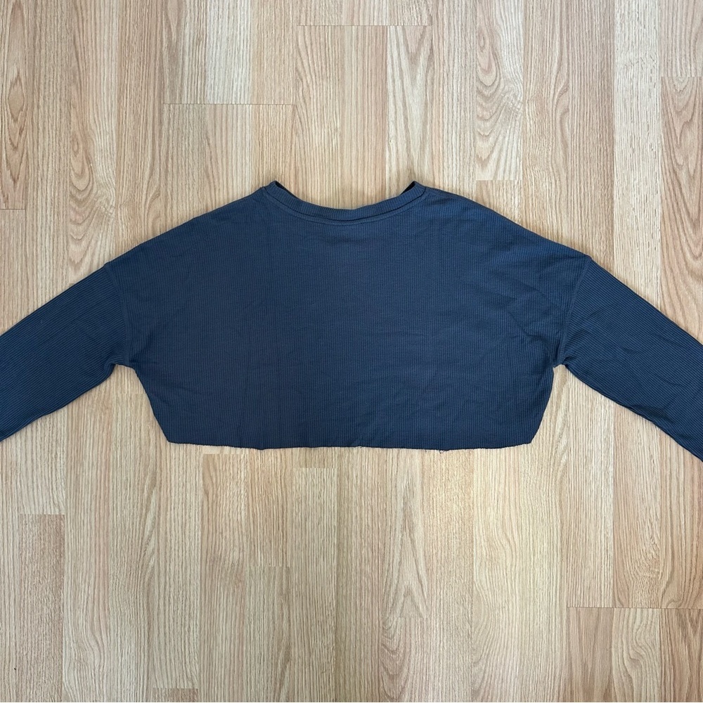 TOPSHOP Charcoal Waffle Henley Crew Neck Crop Top, Size 6 - Picture 7 of 9
